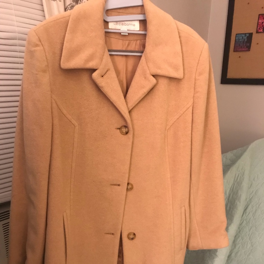 Vintage Liz Claiborne Ladies Wool Coat-Camel